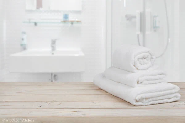 Handtücher als Deko-Element im Badezimmer