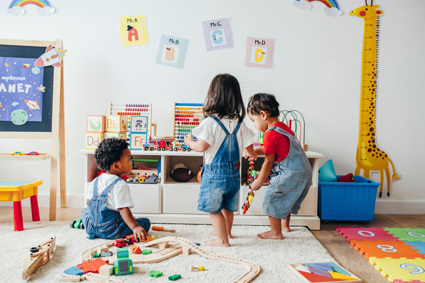 Beiger Teppich im Kinderzimmer