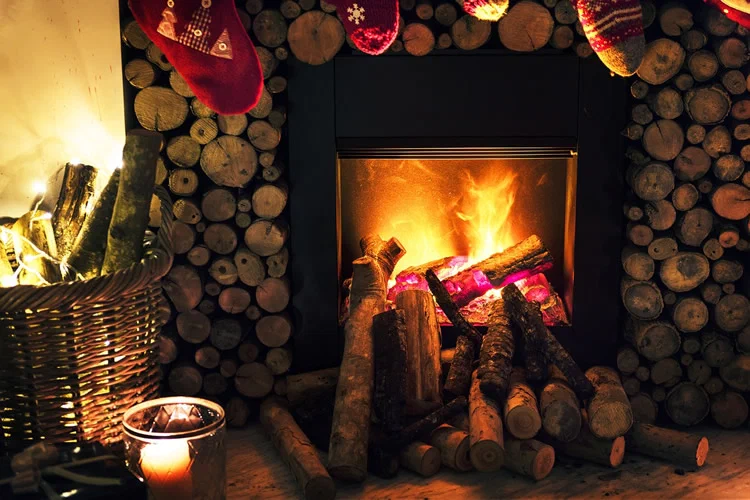 Feuer am Kamin