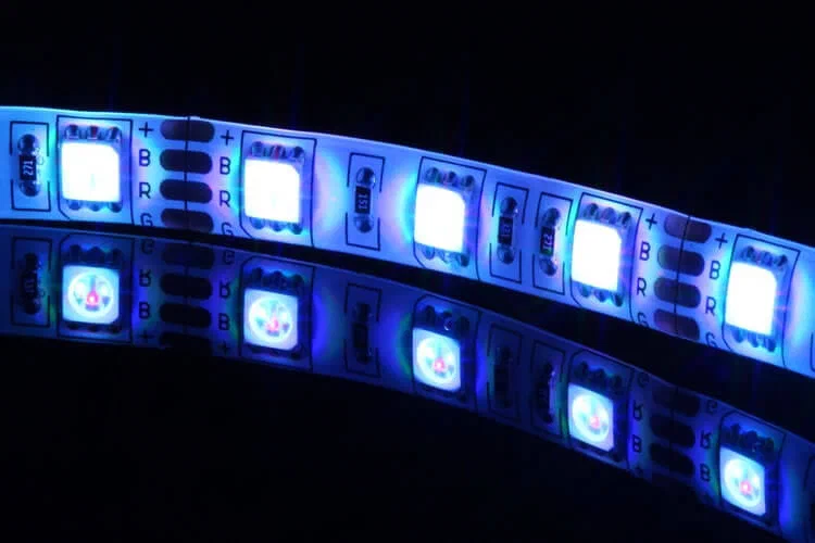 LED Streifen leuchtend