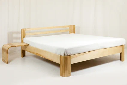 Das passende Bett für Massivholz-Fans (200 m breit)