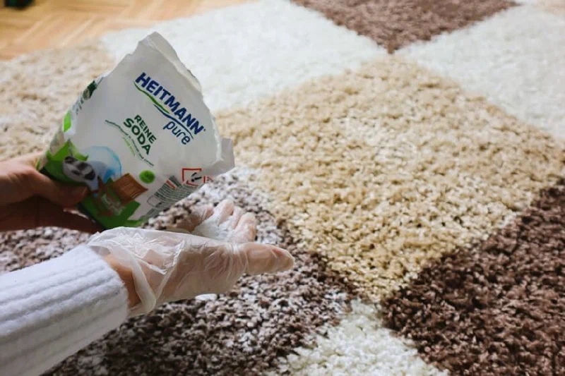 Gerüche vom Teppich mit Soda entfernen