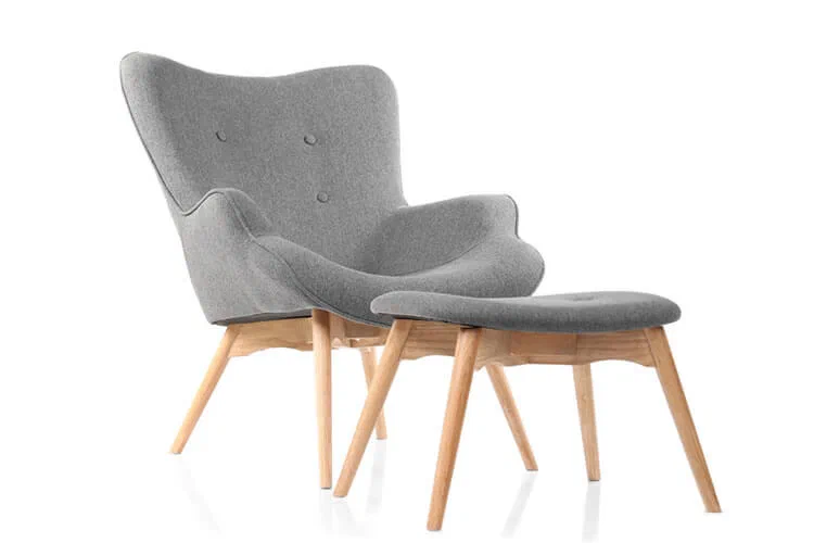 Sessel mit Fußstütze
